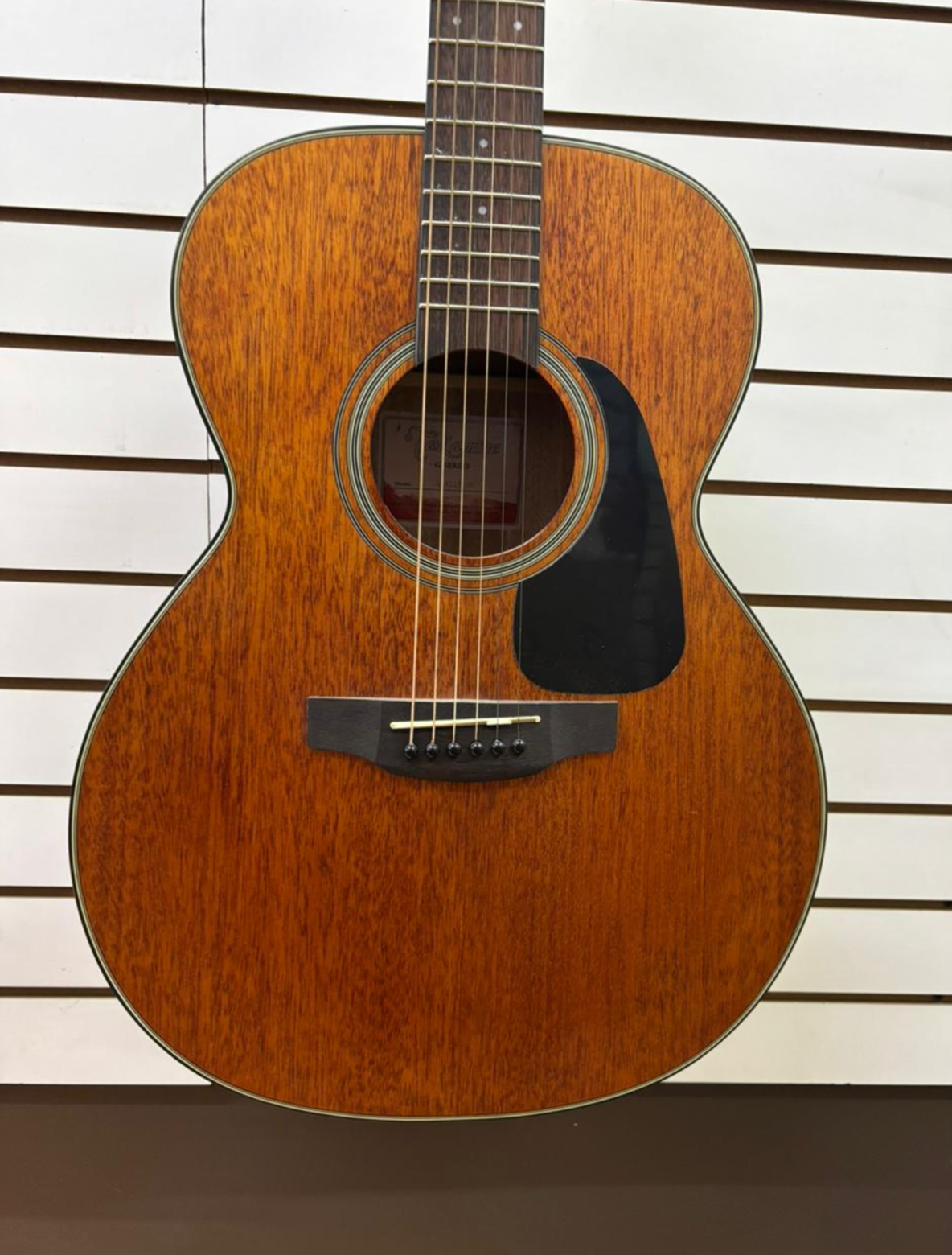 Guitarra Electroacústica Takamine GLN11ENS Caoba – Producto en Remate