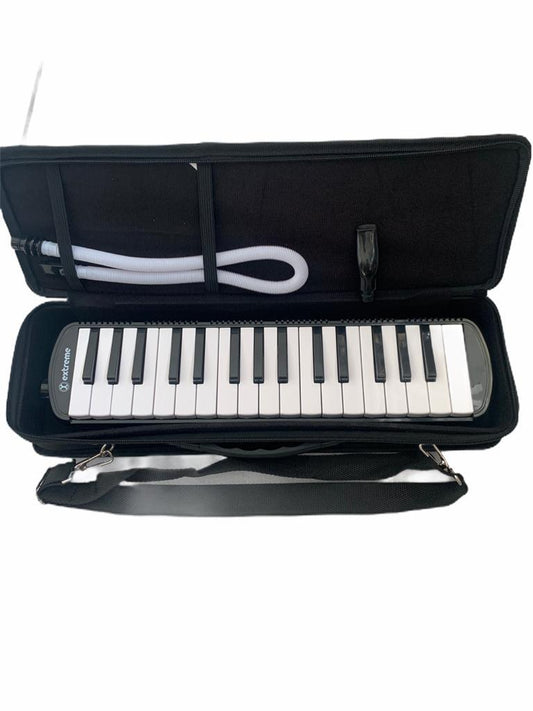 Melodica Extreme 32 Teclas 2 1/2 Octavas Estuche con Cierre Negra