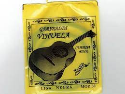 Juego de Cuerdas Prado Vihuela Lisa Negra y Amarilla